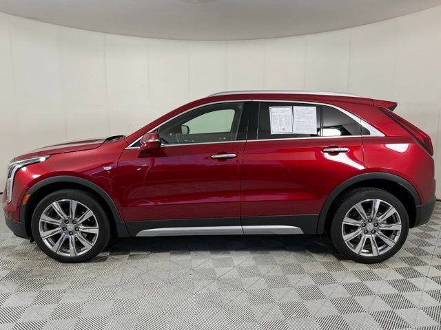 2023 Cadillac XT4 Premium Luxury photo 2