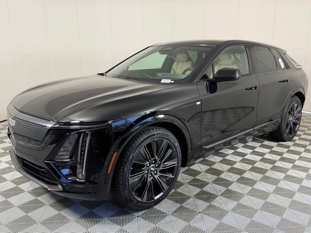 2025 Cadillac Lyriq Sport photo 2