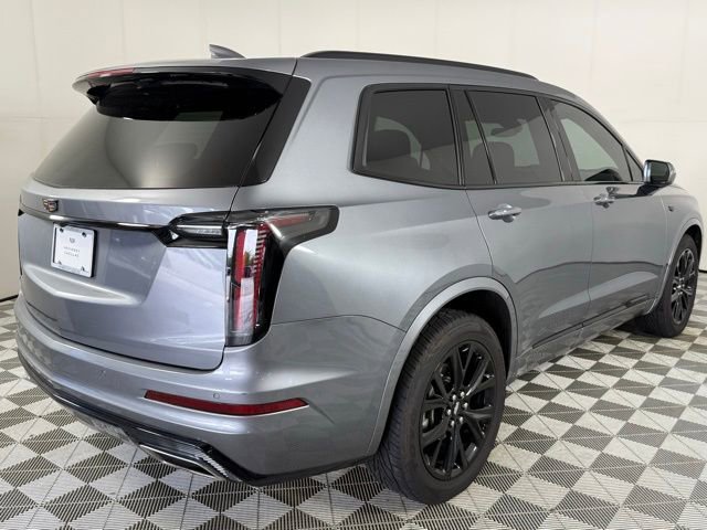 2020 Cadillac XT6 Sport photo 2