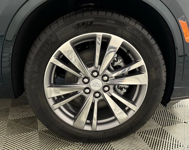 2025 Cadillac XT6 Premium Luxury photo 2