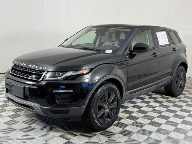 2017 Land Rover Range Rover Evoque SE photo 2