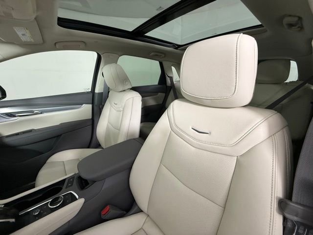 2025 Cadillac XT5 Premium Luxury photo 4