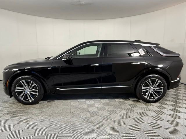 2026 Cadillac Lyriq Luxury photo 3