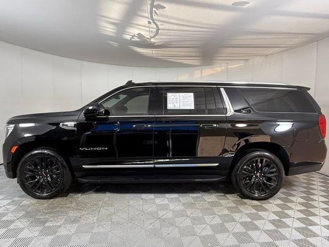 2024 Gmc Yukon XL SLT photo 3