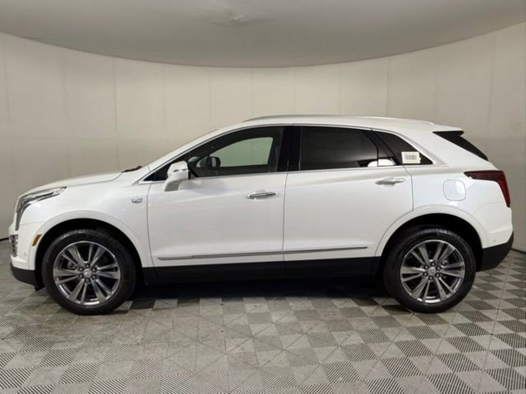 New 2025 CADILLAC XT5 Premium Luxury SUV