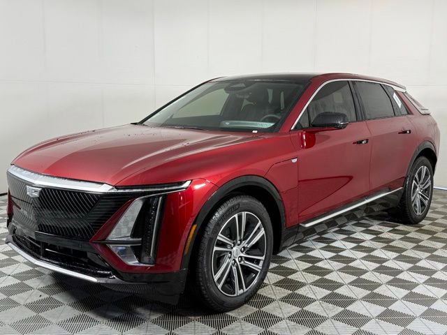 2026 Cadillac Lyriq Luxury photo 2
