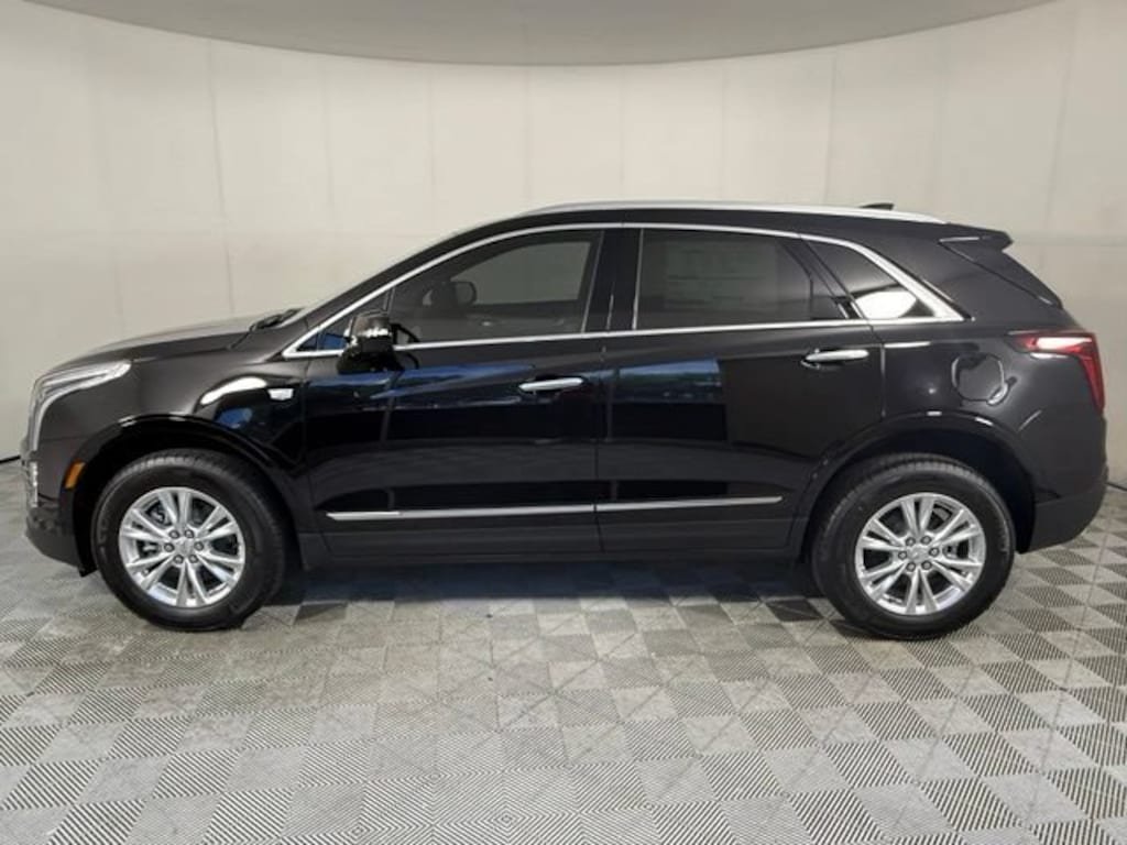 New 2026 CADILLAC XT5 Luxury SUV