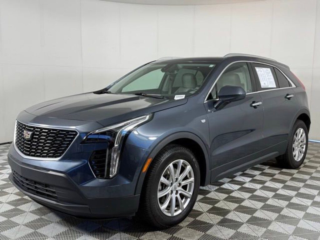 Used 2019 CADILLAC XT4 FWD Luxury SUV