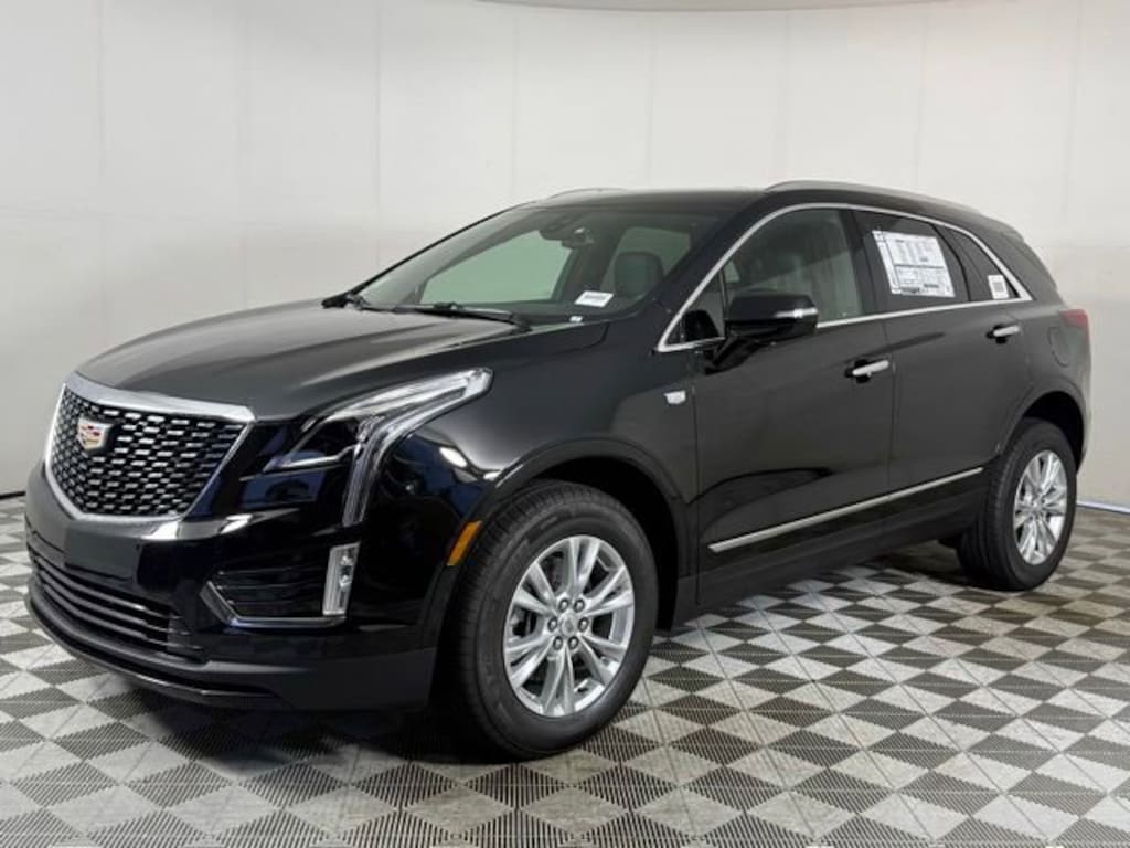 New 2026 CADILLAC XT5 Luxury SUV