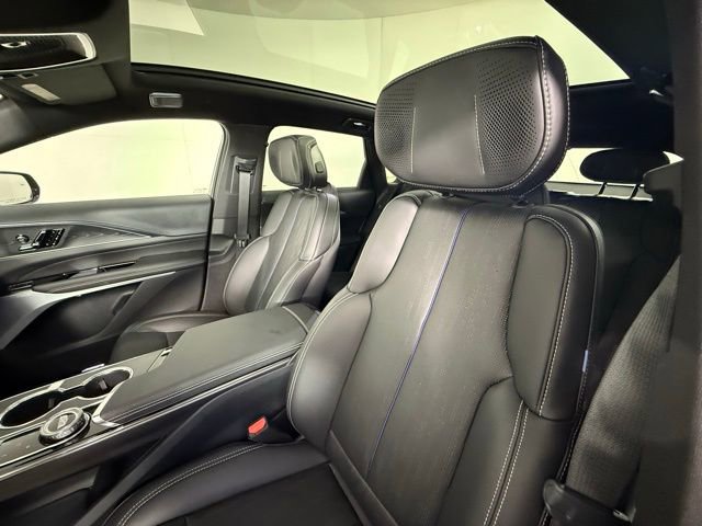 2026 Cadillac Lyriq photo 4
