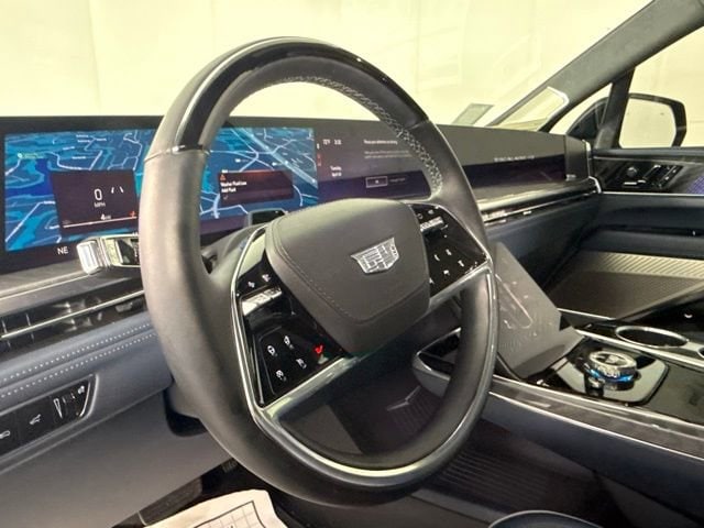 2025 Cadillac Escalade IQ Luxury 2 - Photo 16