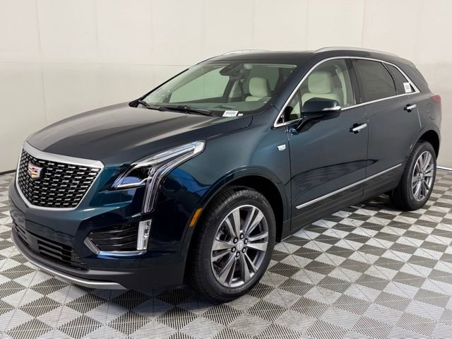 2025 Cadillac XT5 Premium Luxury photo 2