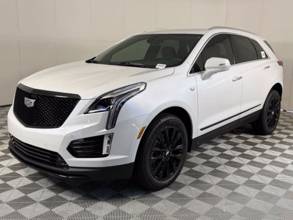 New 2026 CADILLAC XT5 Luxury SUV