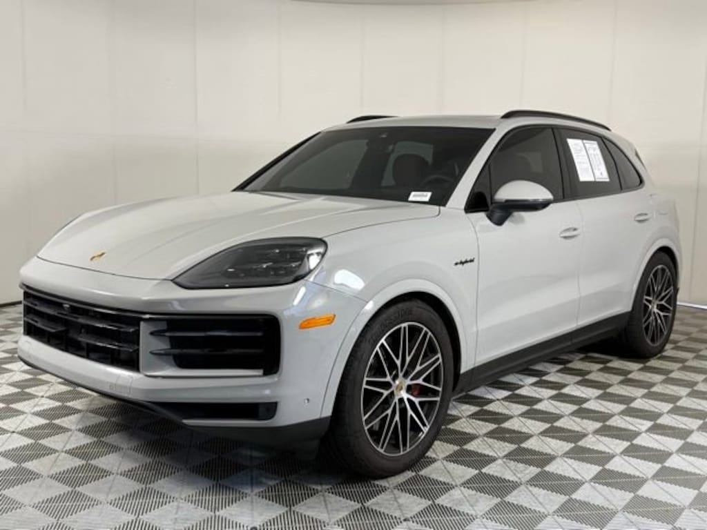 Used 2025 Porsche Cayenne E-Hybrid S SUV