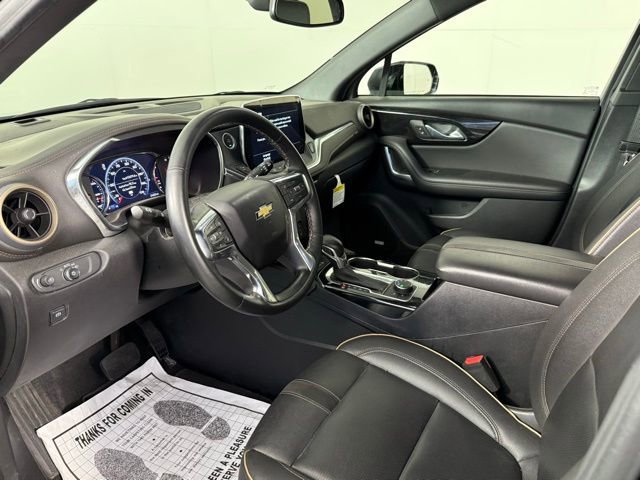 2023 Chevrolet Blazer Premier photo 2