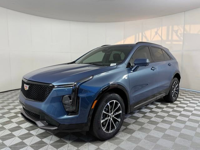 2025 Cadillac XT4 Sport photo 2