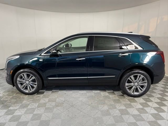 2025 Cadillac XT5 Premium Luxury photo 2