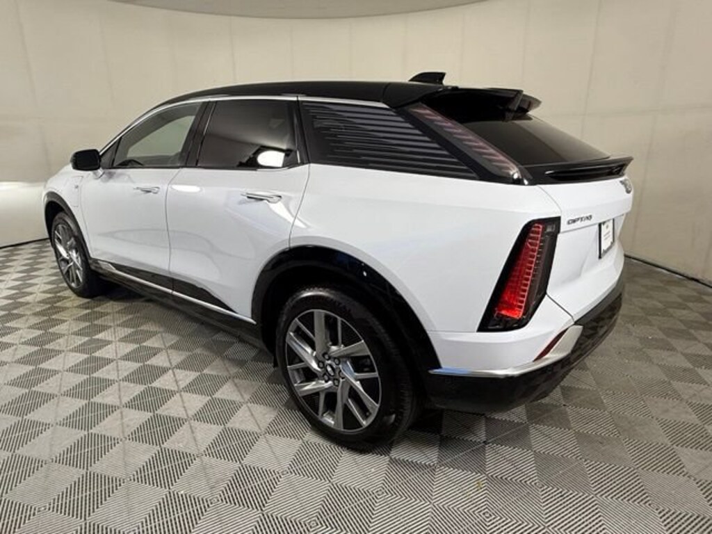 New 2027 CADILLAC OPTIQ Premium Luxury SUV