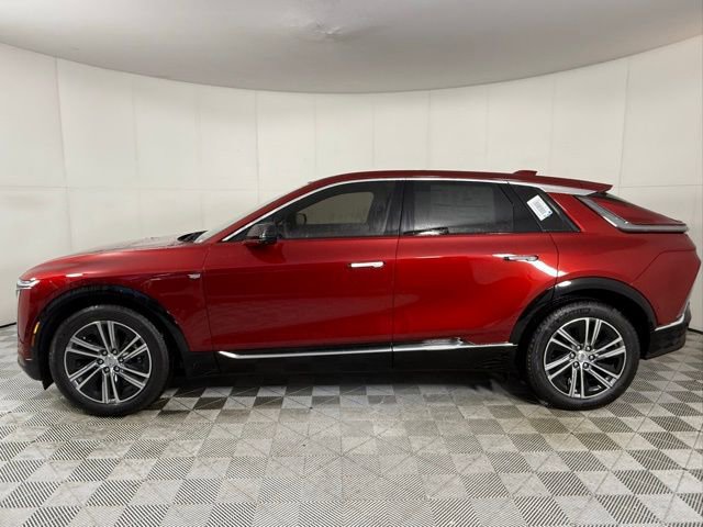 2026 Cadillac Lyriq Luxury photo 3