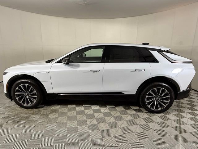 2026 Cadillac Lyriq Sport photo 3