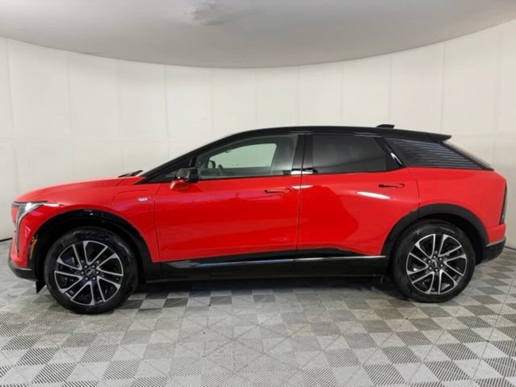 New 2026 CADILLAC OPTIQ Premium Sport SUV