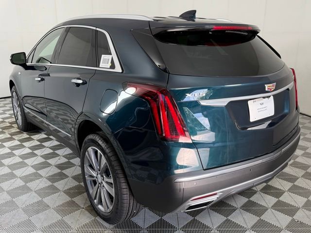 2025 Cadillac XT5 Premium Luxury photo 3
