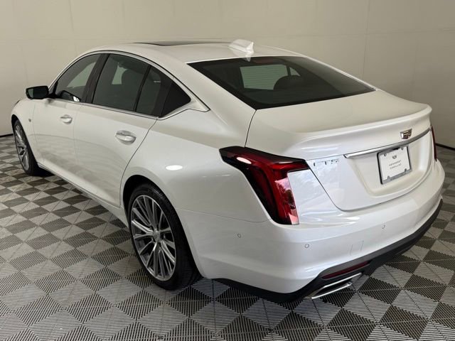 2025 Cadillac CT5 Premium Luxury photo 3