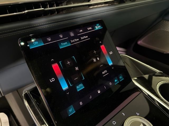 2025 Cadillac Escalade IQ Luxury 2 - Photo 21
