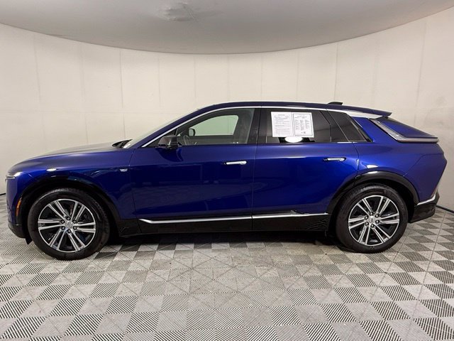 Used 2024 CADILLAC LYRIQ Luxury 2 SUV