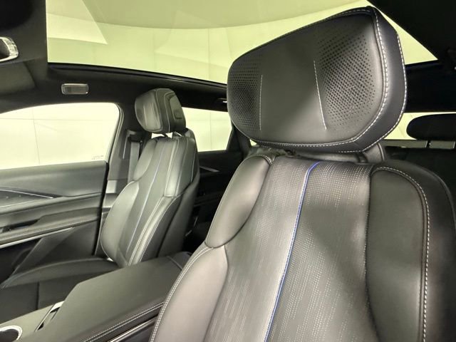 2026 Cadillac LYRIQ Premium Sport - Photo 15
