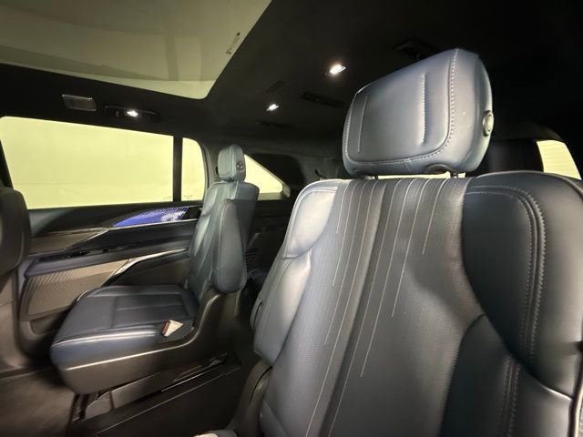 2025 Cadillac Escalade IQ Luxury 2 - Photo 25