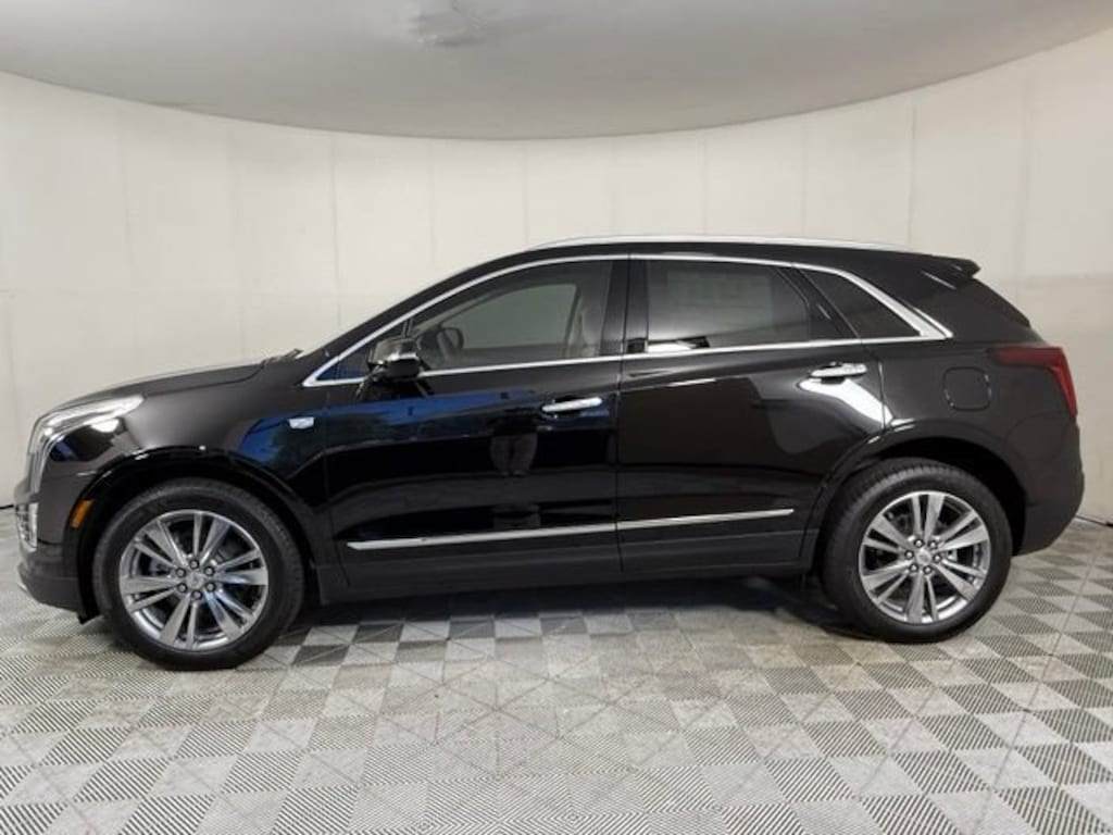 New 2026 CADILLAC XT5 Premium Luxury SUV