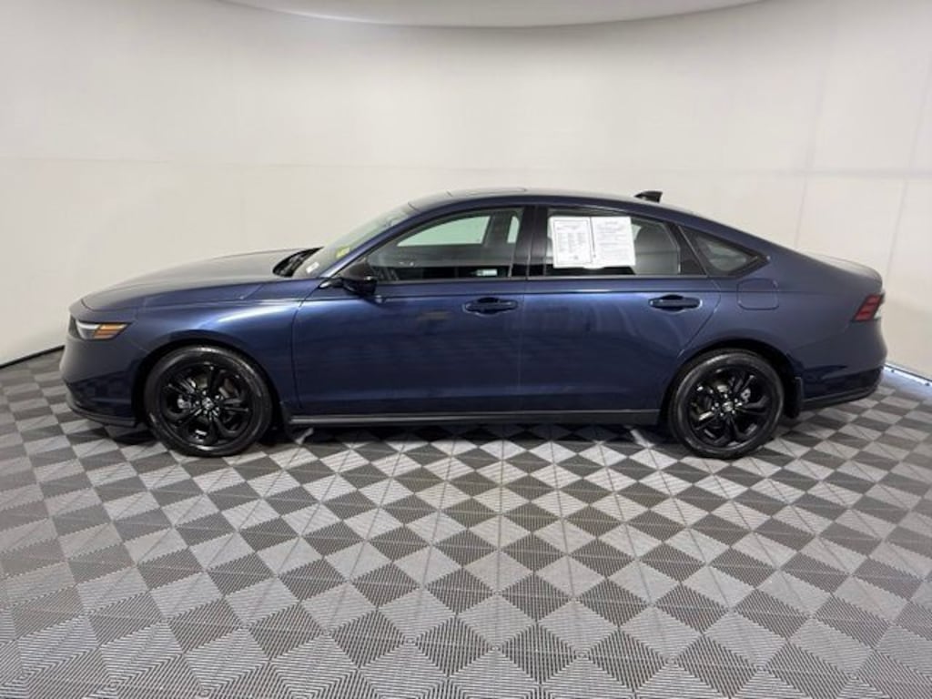 Used 2025 Honda Accord SE Sedan