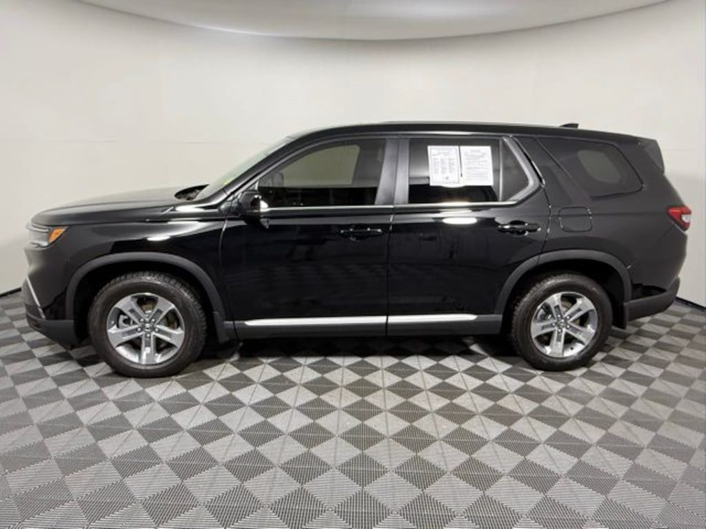 Used 2025 Honda Pilot EX-L SUV