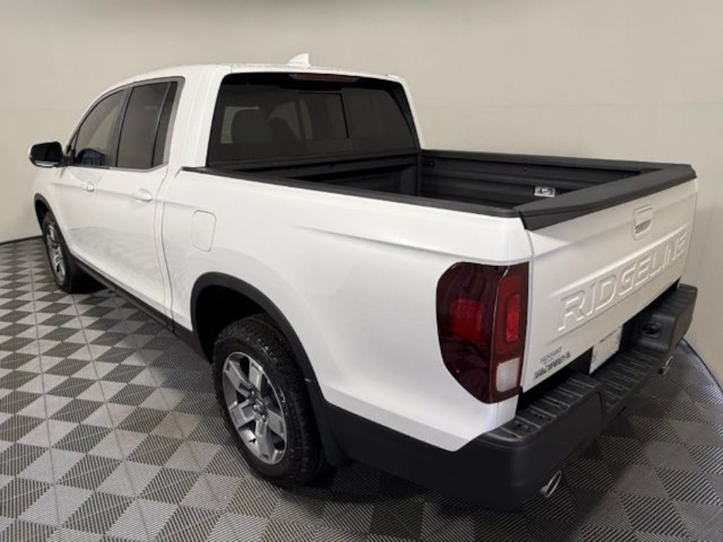 New 2026 Honda Ridgeline RTL Truck Crew Cab