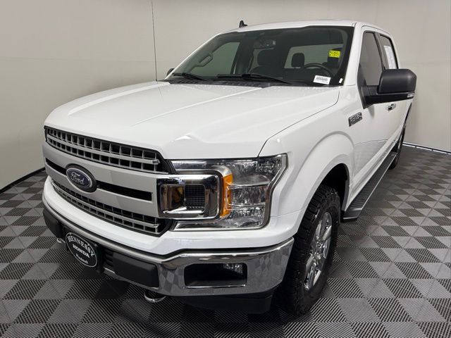 2019 Ford F-150 XLT photo 2