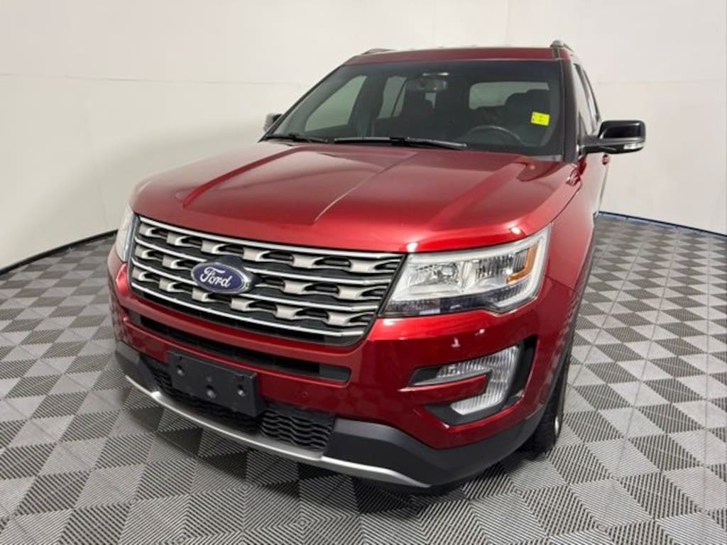 Used 2017 Ford Explorer XLT SUV