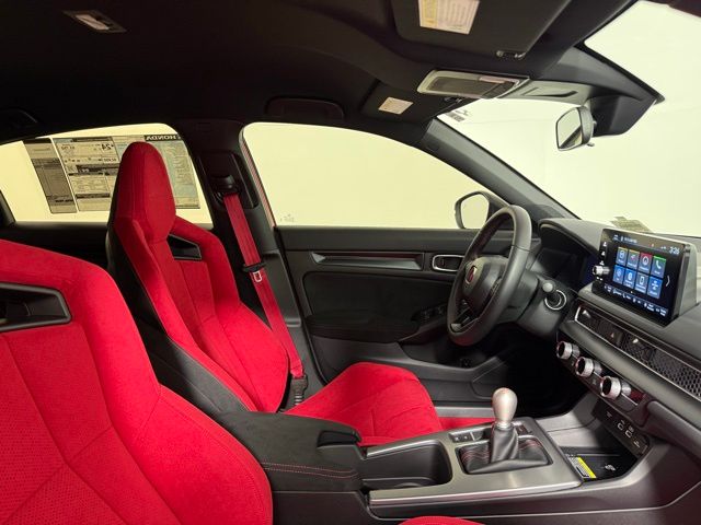 2025 Honda Civic Hatchback Type-R - Photo 67