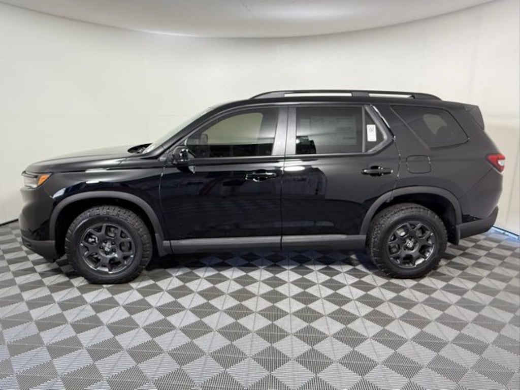 New 2025 Honda Pilot TrailSport SUV