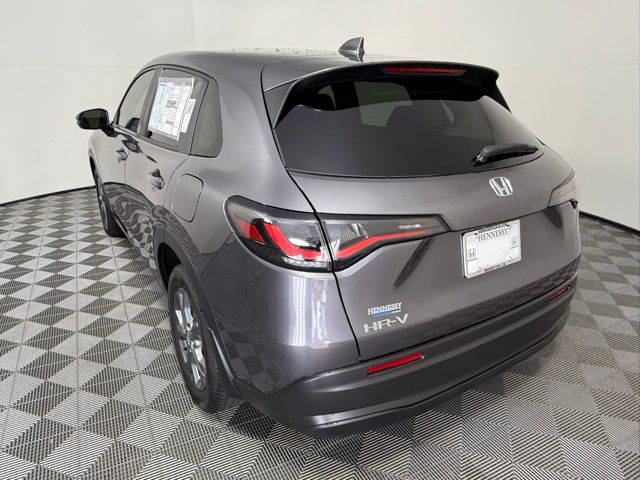 2026 Honda HR-V LX photo 4