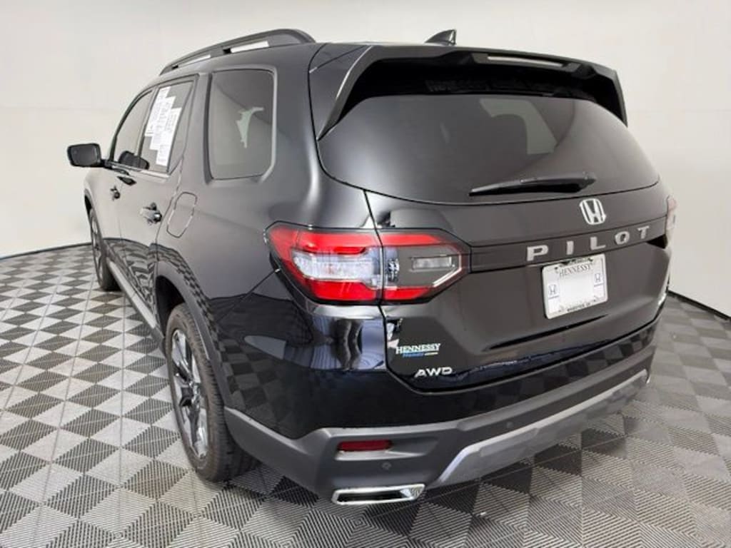 Used 2026 Honda Pilot Elite SUV