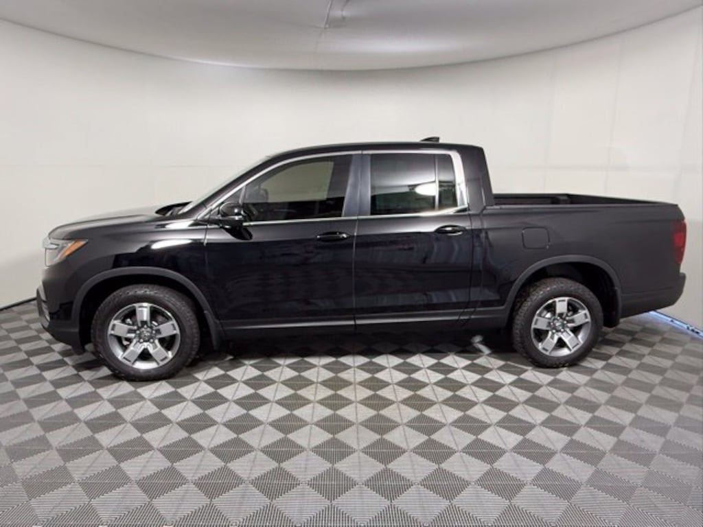 New 2026 Honda Ridgeline RTL Truck Crew Cab