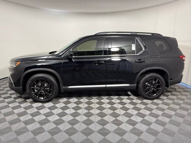 2025 Honda Pilot Touring photo 3