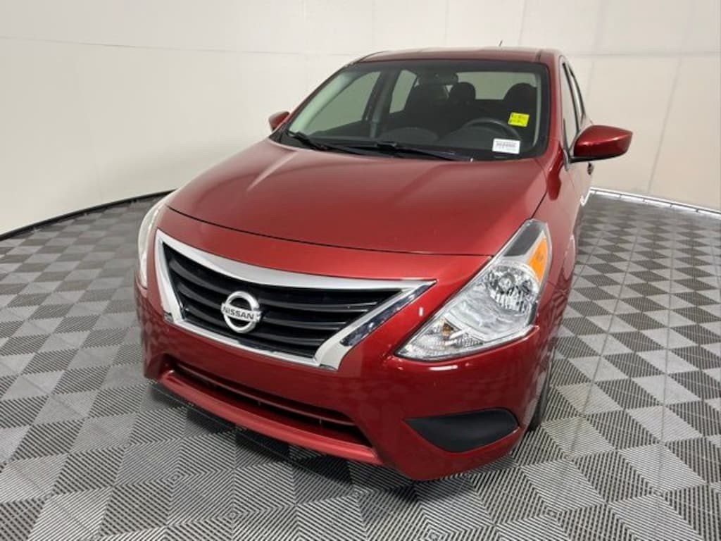 Used 2018 Nissan Versa 1.6 Sedan