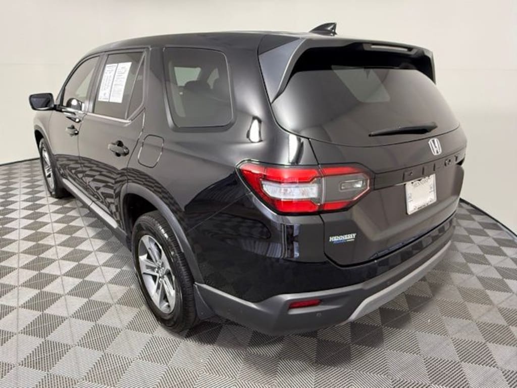 Used 2024 Honda Pilot EX-L 7 Passenger SUV
