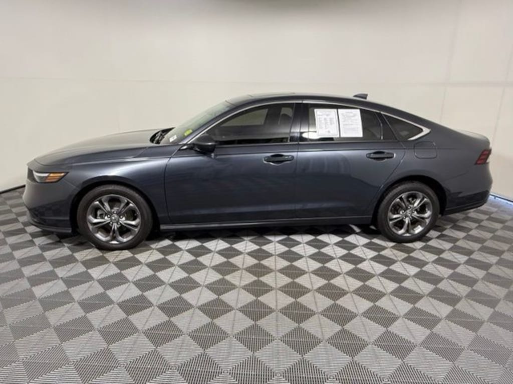 Used 2024 Honda Accord EX Sedan