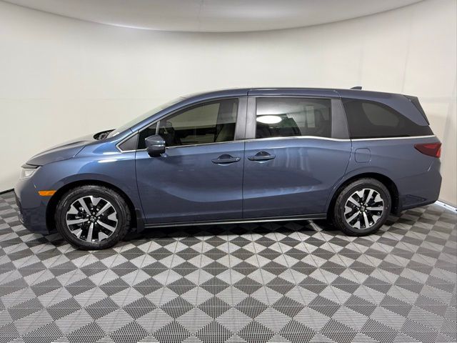2026 Honda Odyssey EX-L photo 3