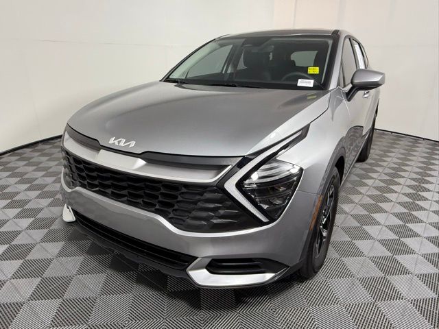 2025 Kia Sportage LX photo 2