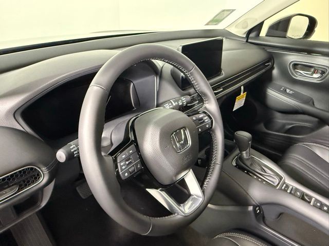 2027 Honda HR-V EX-L - Photo 16