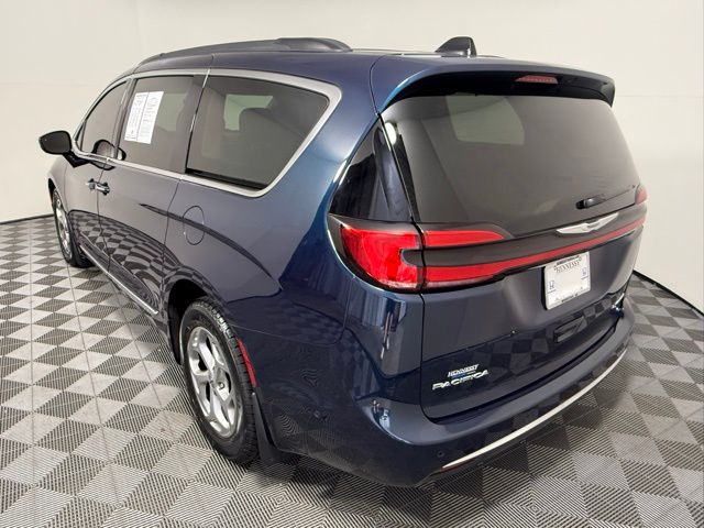 2023 Chrysler Pacifica Limited photo 4